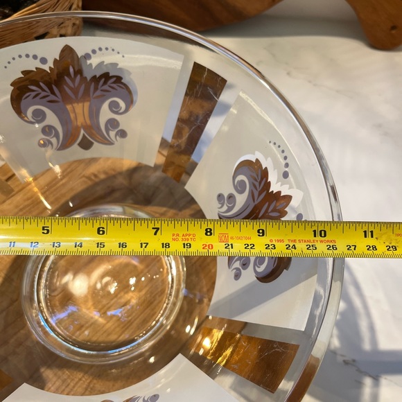 Vintage Anchor Hocking Fleur de Lis chip and dip set - Picture 9 of 9